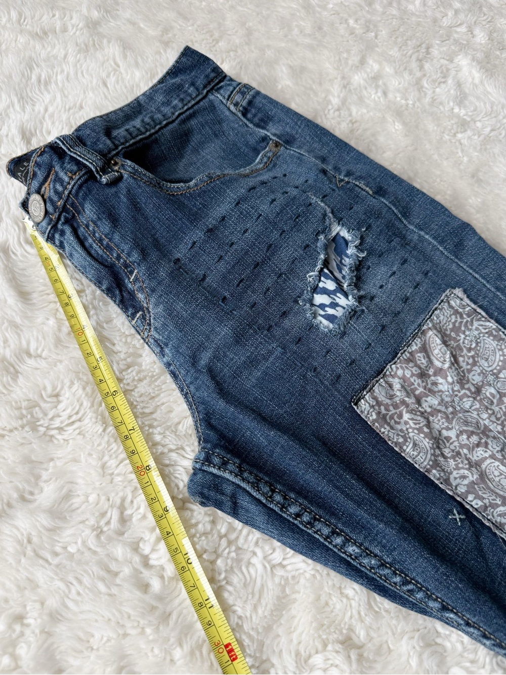 VTG Woman Blue Denim Patchwork Boyfriend Fit Jeans US4 Boho Western Country Folk - Picture 5 of 8